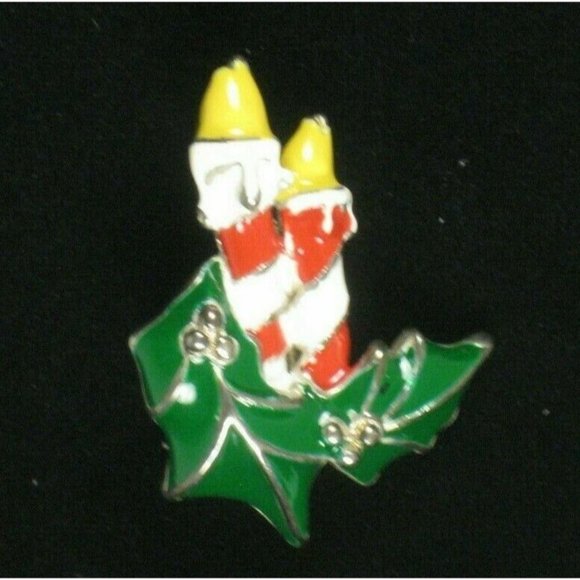Christmas Brooch Candle Silvertone Enamel Pin Holly Pendant Candlestick 1 in - Picture 2 of 4